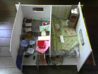 �h�[���n�E�X